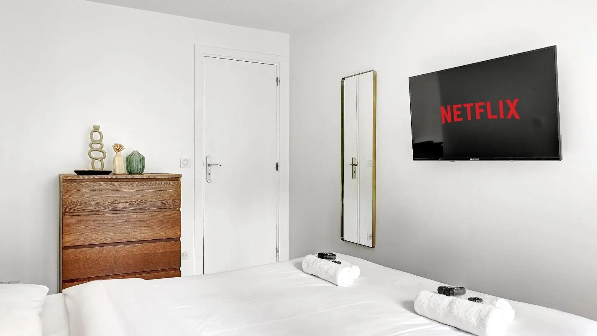 Apartamento Sejour Elegant Aux Buttes Chaumont Pour 12 Pers París 0*,  Francia